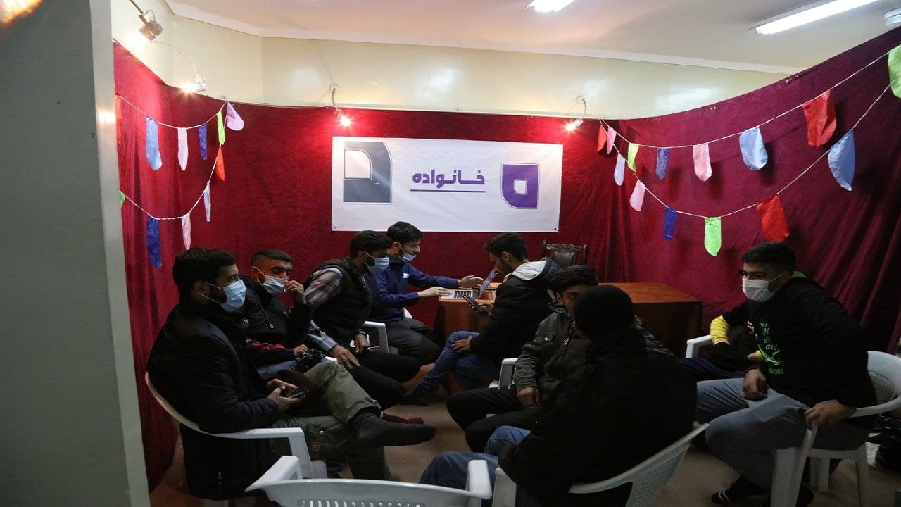 توزیع بیش از هزار بسته معیشتی در شهرستان سواد کوه