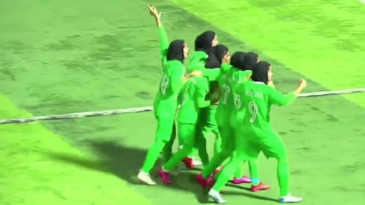 حضور تیم بانوان شهرداری سیرجان در رقابت های جام باشگاه های آسیا