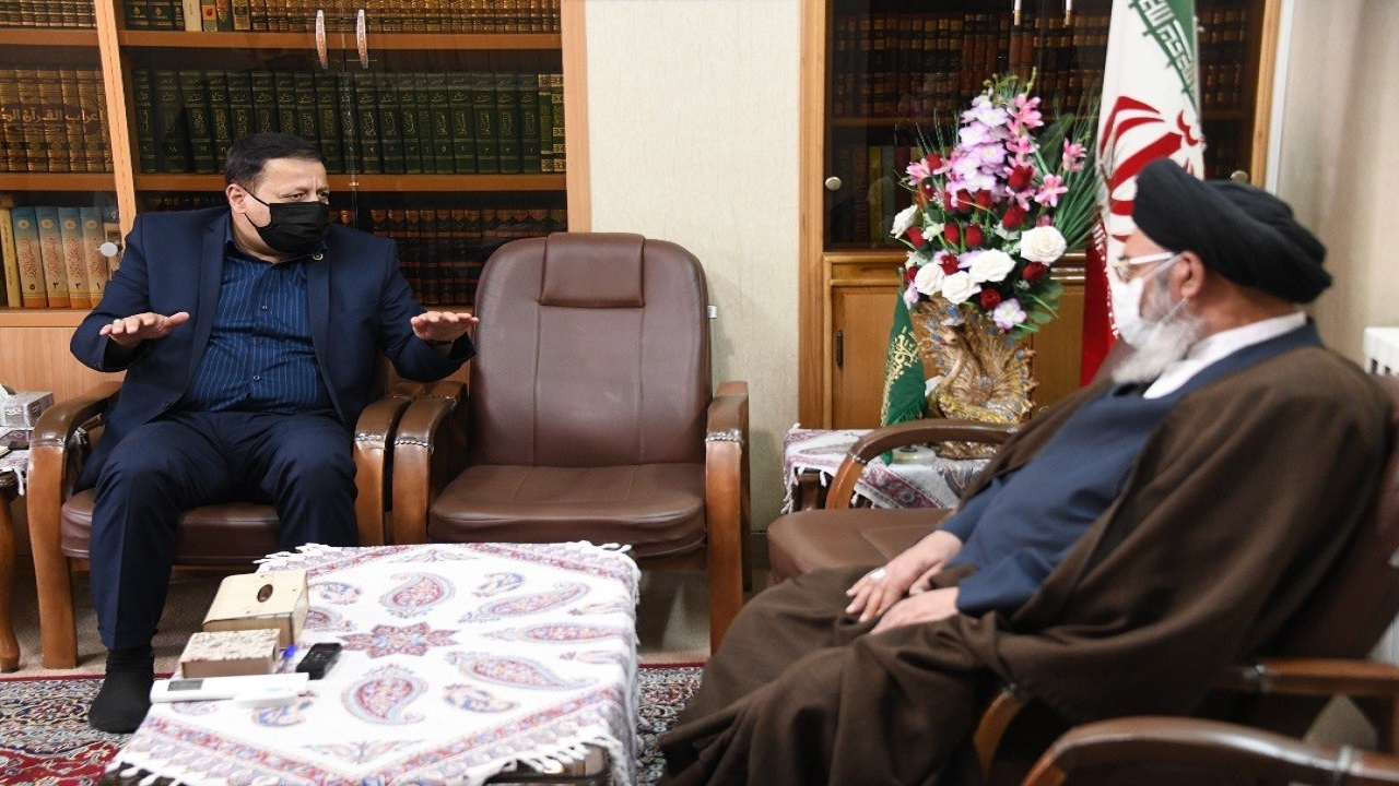 دیدار امام جمعه اصفهان با مدیرعامل باشگاه فرهنگی ورزشی فولاد مبارکه
