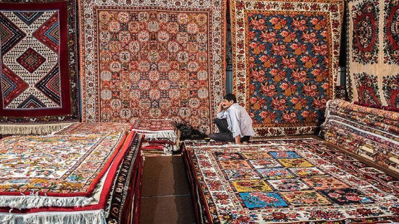 فرش دستباف مشهد حامی دولتی ندارد