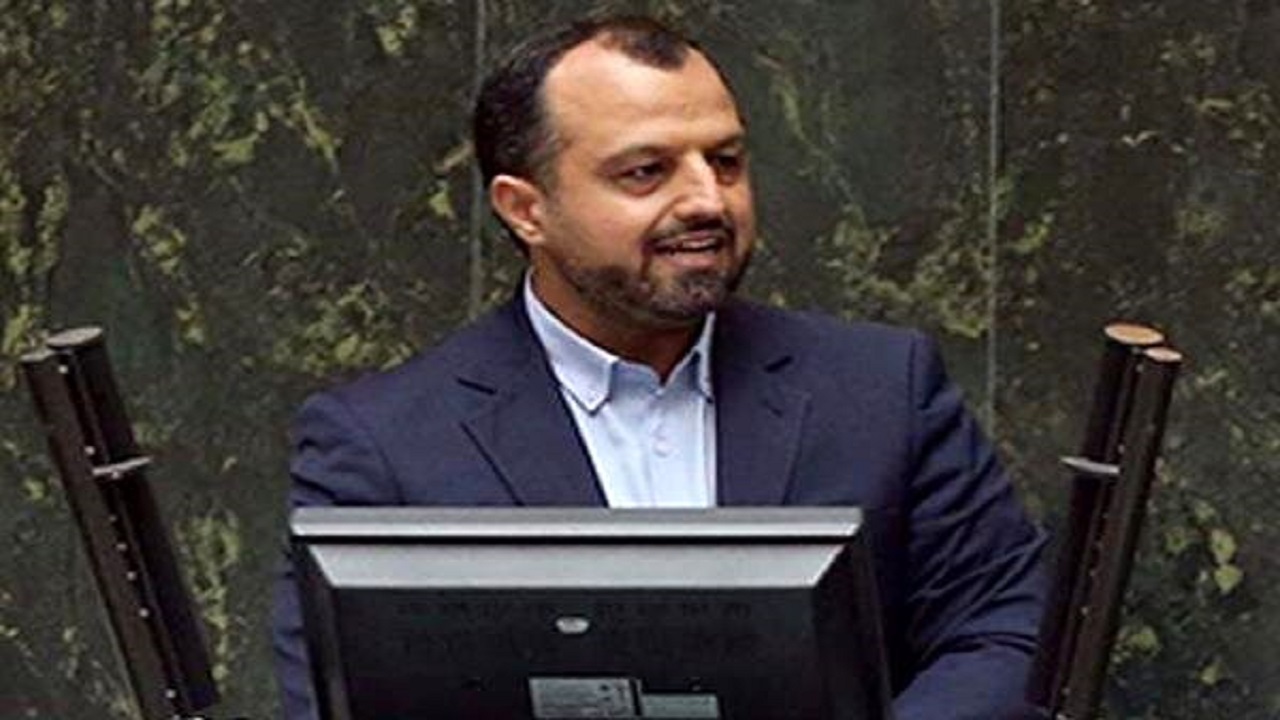 کمک به سرمایه‌گذاران خرد در بازار سرمایه وظیفه دولت است
