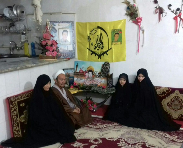 شهید مدافع حرم: وقتی برایم زاری می&zwnj;کنید، انگار به سمتم تیر می&zwnj;اندازید