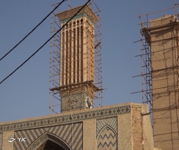 بادگیر درحال مرمت کاروانسرای وکیل 