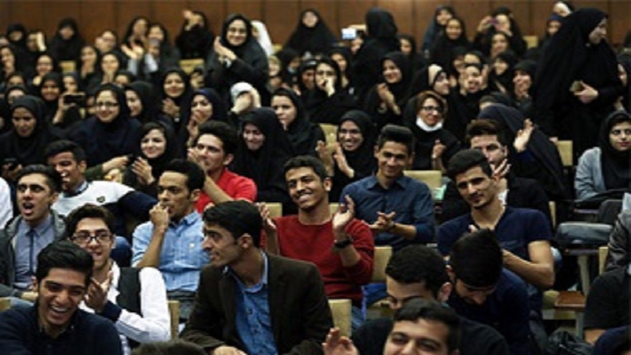 اولین روز دانشجویان جدید الورود دانشگاه آزاد واحد زاهدان برسرکلاس