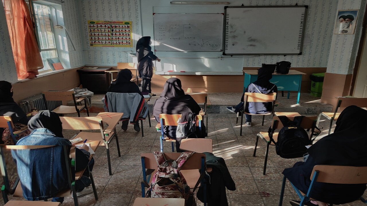 دانش‌آموزان متوسطه دوم درقم ملزم به حضور در مدارس هستند
