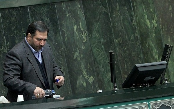 وزیر اقتصاد خطوط راهنمای بازار سرمایه را شفاف اعلام کند/ هیچ سازوکاری در بازار سرمایه برای مقابله با اتفاقات سال گذشته وجود ندارد