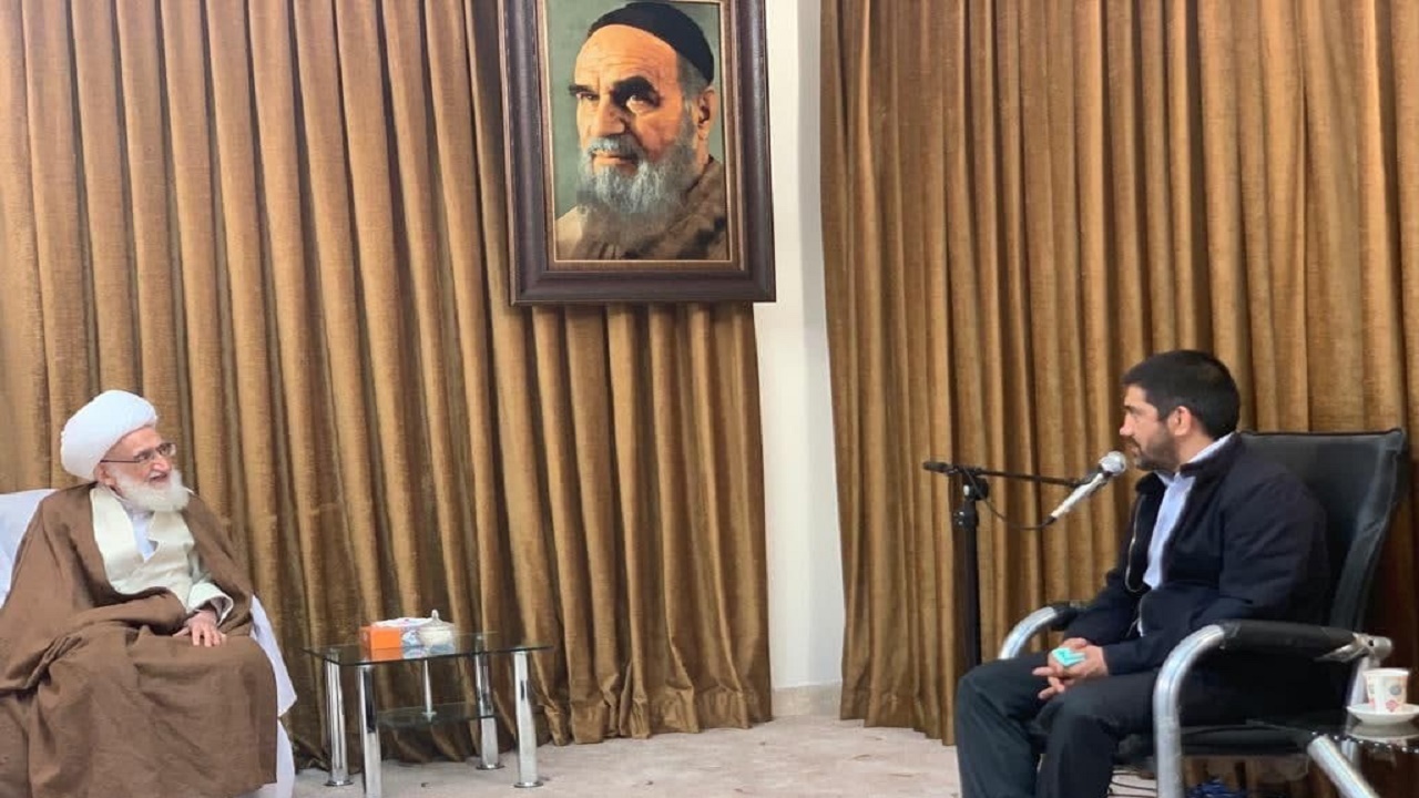 دیدار رئیس فدراسیون کشتی با حضرت آیت الله نوری همدانی