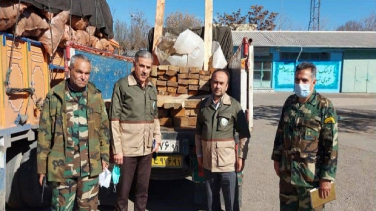 کشف ۱۱۰ اصله الوار قاچاق جنگلی در اردبیل