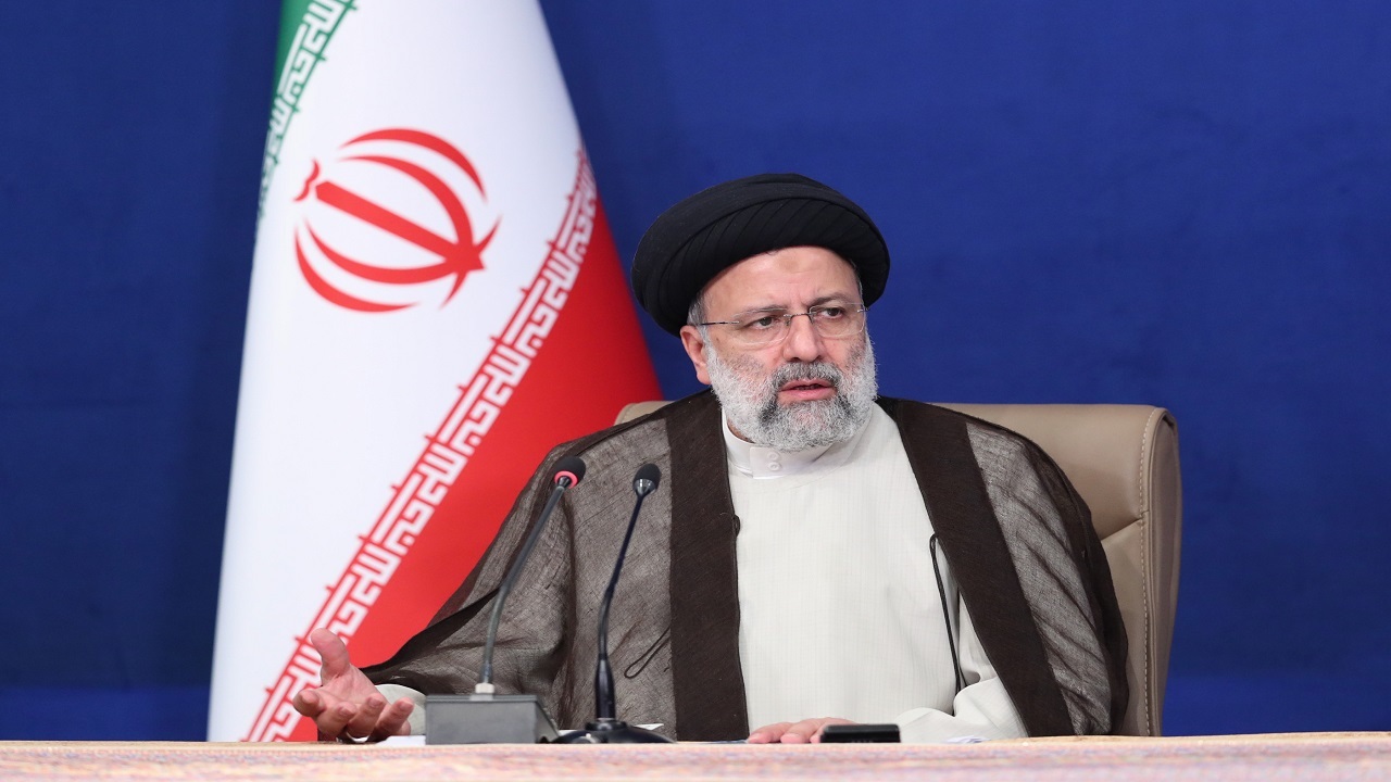 باید با تصمیمات کارشناسانه، وضع موجود اقتصادی را تغییر داد