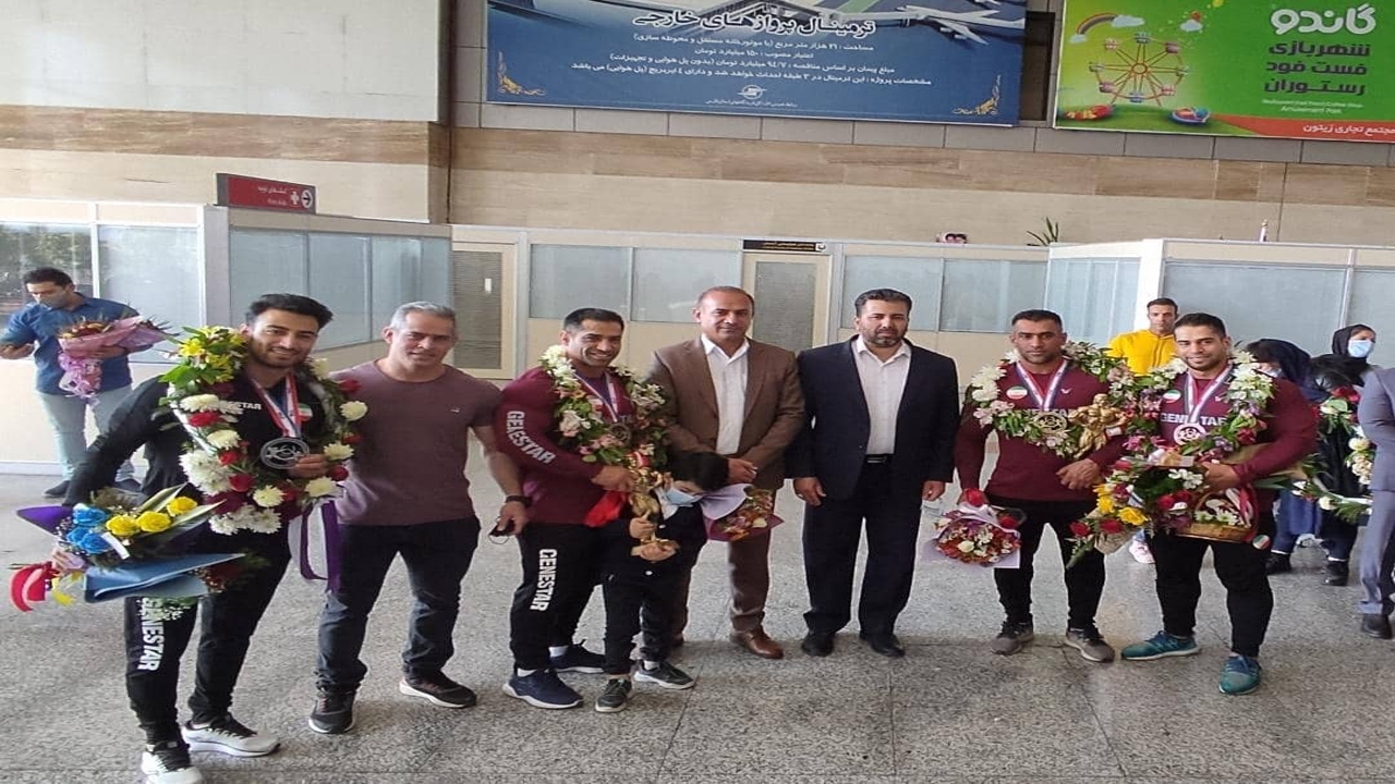 ورود قهرمانان پرورش اندام جهان به شیراز