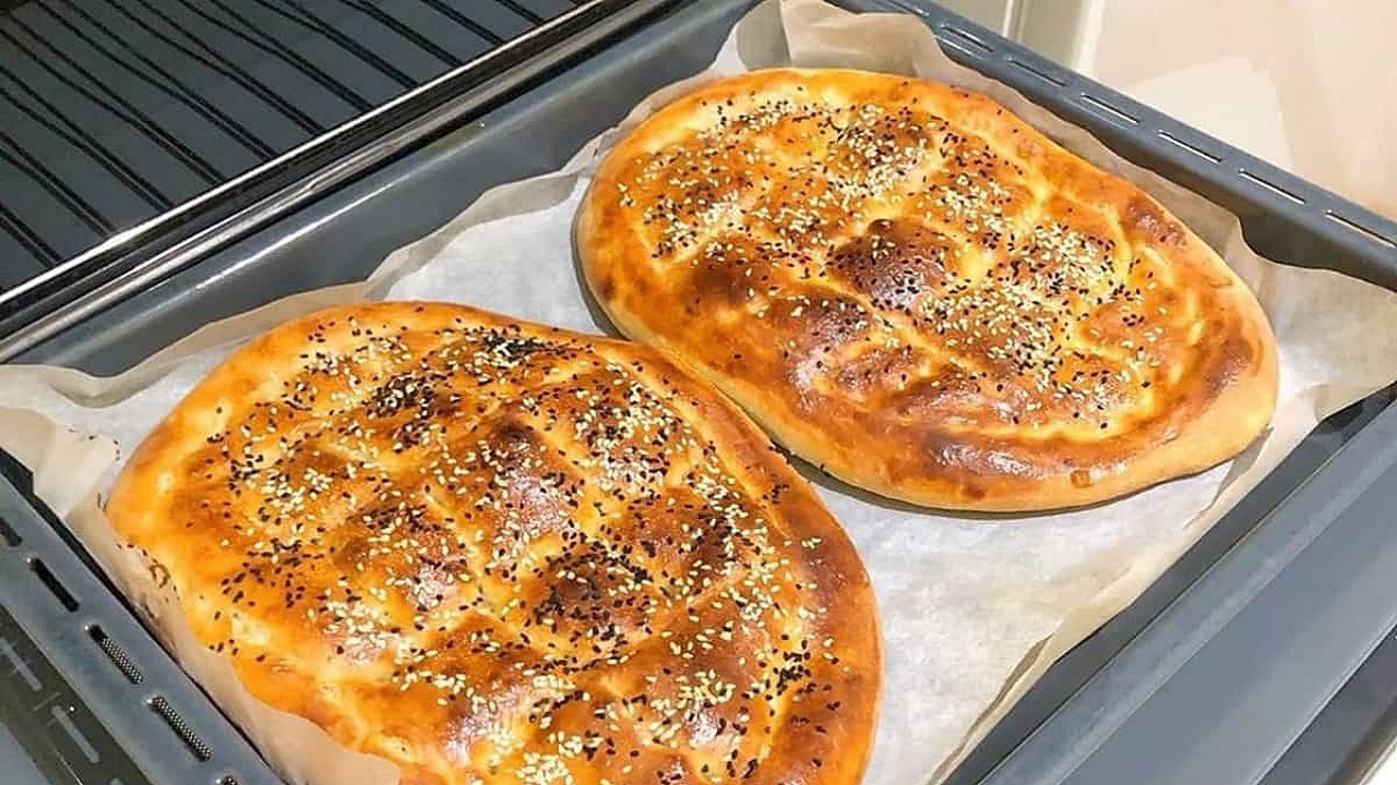 پخت نان غیرمصوب ، تنها در ساعات غیر پخت