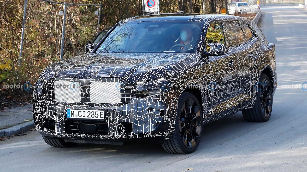 طراحی خودروی BMW X۸ لو رفت