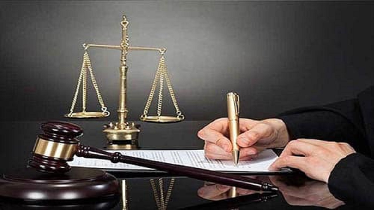 اگر قضات ما هم در پرونده‌ها کوتاهی کرده‌اند باید با آن‌ها برخورد شود