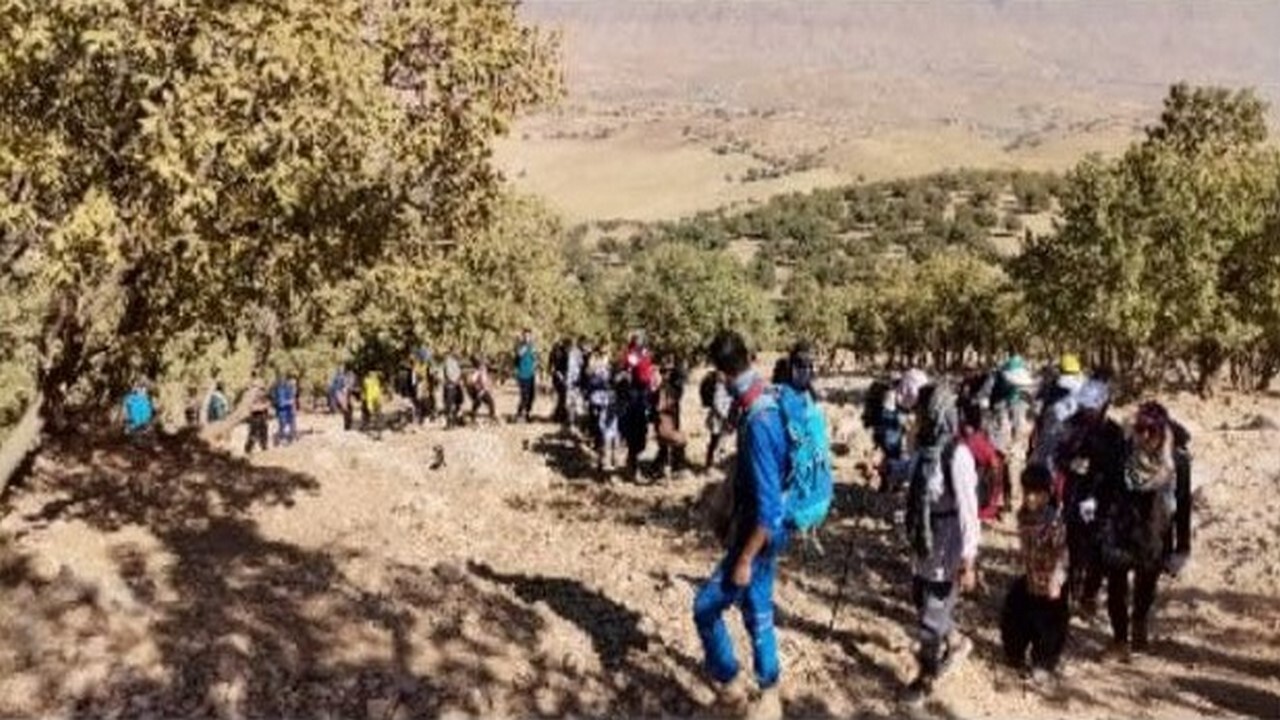 صعود اعضای هیات کوهنوردی شهرستان سیروان به ارتفاعات کوه سیوان