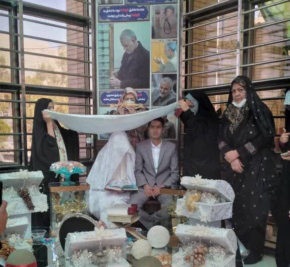 مراسم عقد در گلزار شهدای کرمان 
