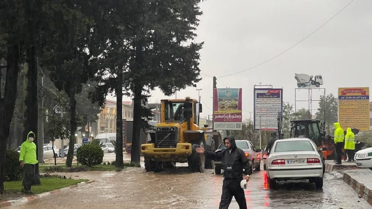 آبگرفتگی معابر رامسر بر اثر بارندگی
