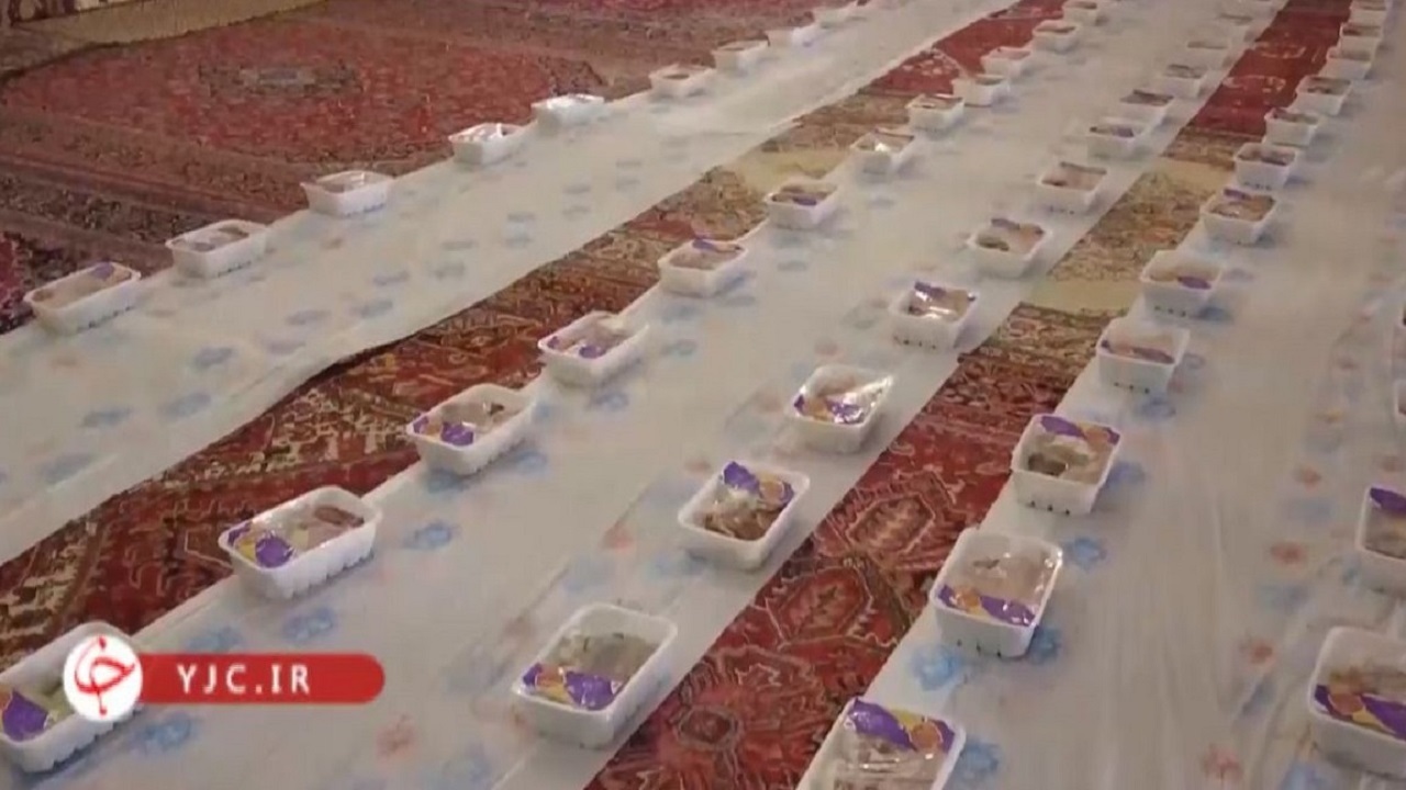 توزیع ۱۵۰ بسته گوشت گرم در عجب شیر