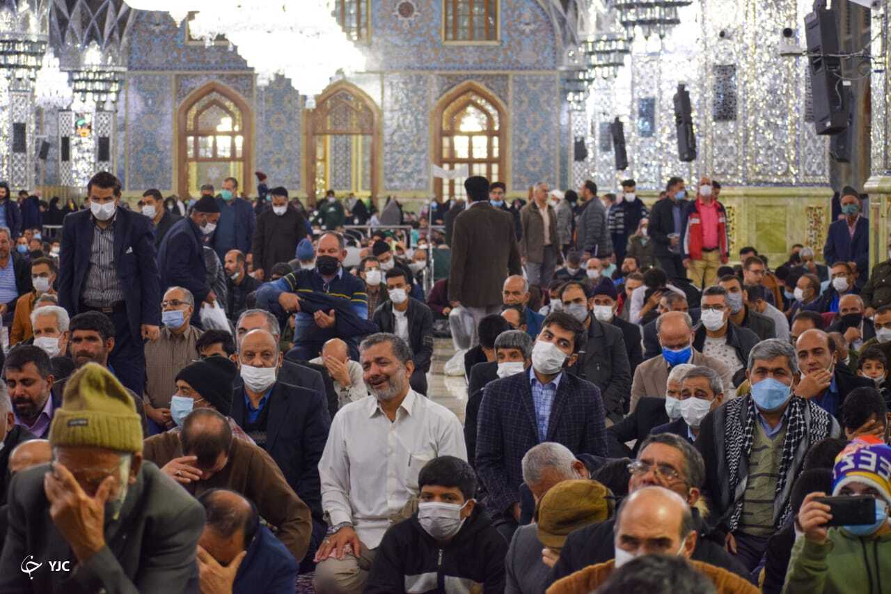 تشییع پیکر مطهر نخستین بانوی شهیده در حرم مطهر رضوی