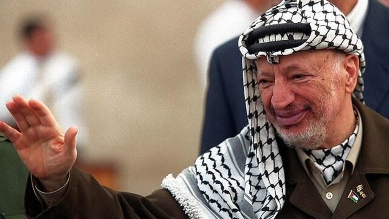 مقام فلسطینی: بی تردید یاسر عرفات را اسرائیل ترور کرد