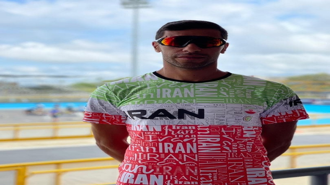 مقام چهارمی اسکیت بزرگسالان در دستان محمد صالحی