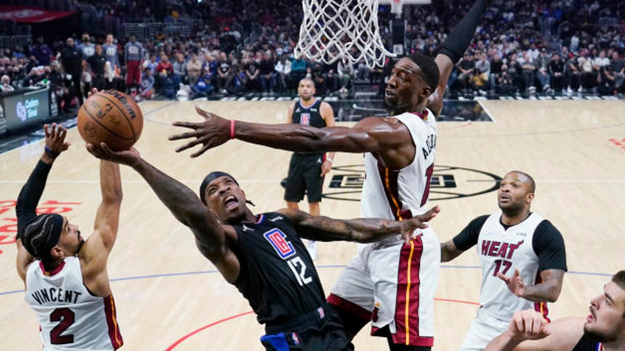 لیگ بسکتبال NBA/ کلیپرز پیروز شد و در جدول بالاتر از لیکرز ایستاد