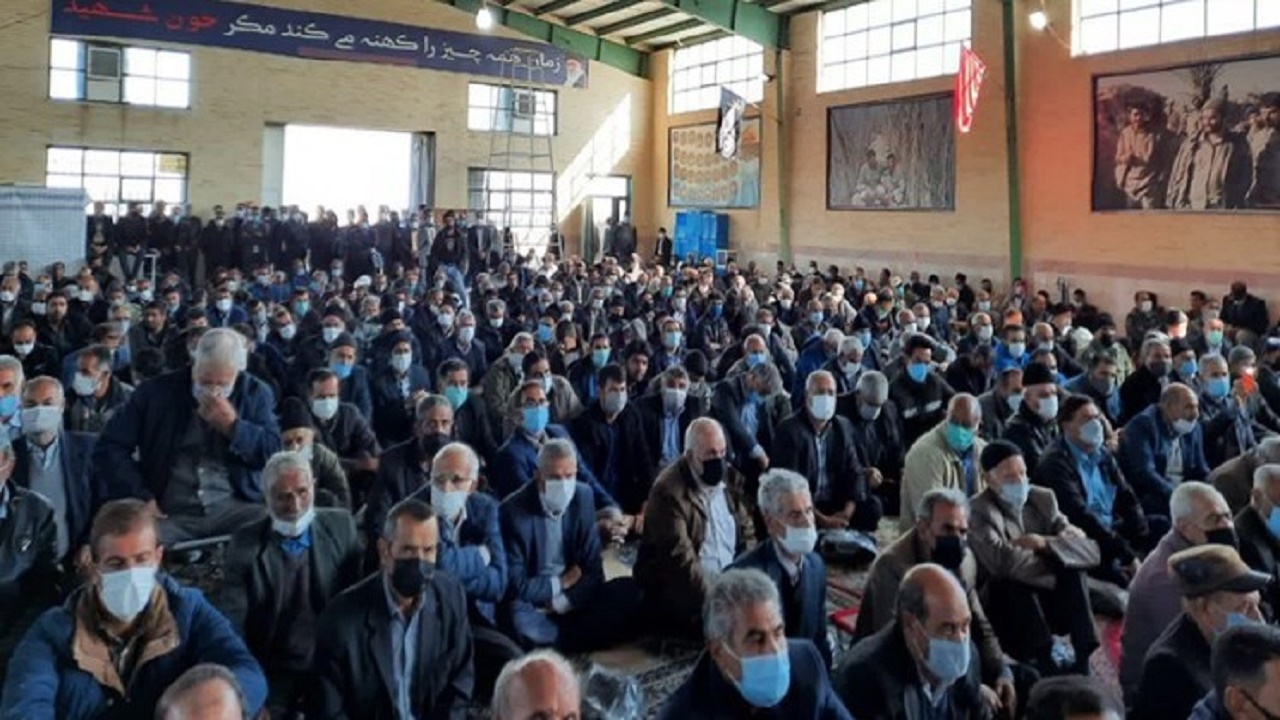 پا به پای کشاورزان حرکت می‌کنم تا مشکلاتشان حل شود