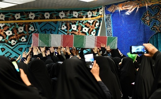 وداع با پیکر شهیده فاطمه اسدی در مسجد مقدس جمکران +تصاویر وداع با پیکر شهیده فاطمه اسدی در مسجد مقدس جمکران +تصاویر