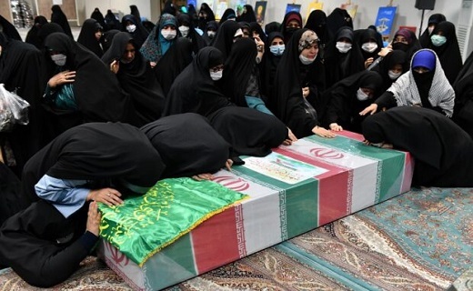 وداع با پیکر شهیده فاطمه اسدی در مسجد مقدس جمکران +تصاویر وداع با پیکر شهیده فاطمه اسدی در مسجد مقدس جمکران +تصاویر