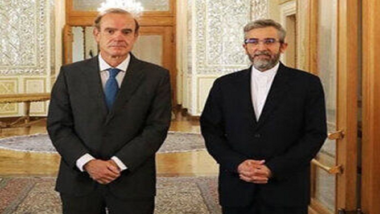 علی باقری با انریکه مورا دیدار کرد