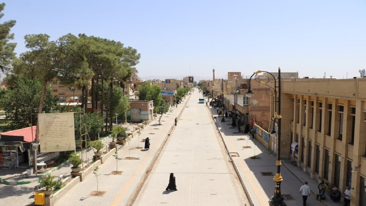 فرمانداری سمنان محدودیت تردد در خیابان امام خمینی(ره) را اعلام کرد