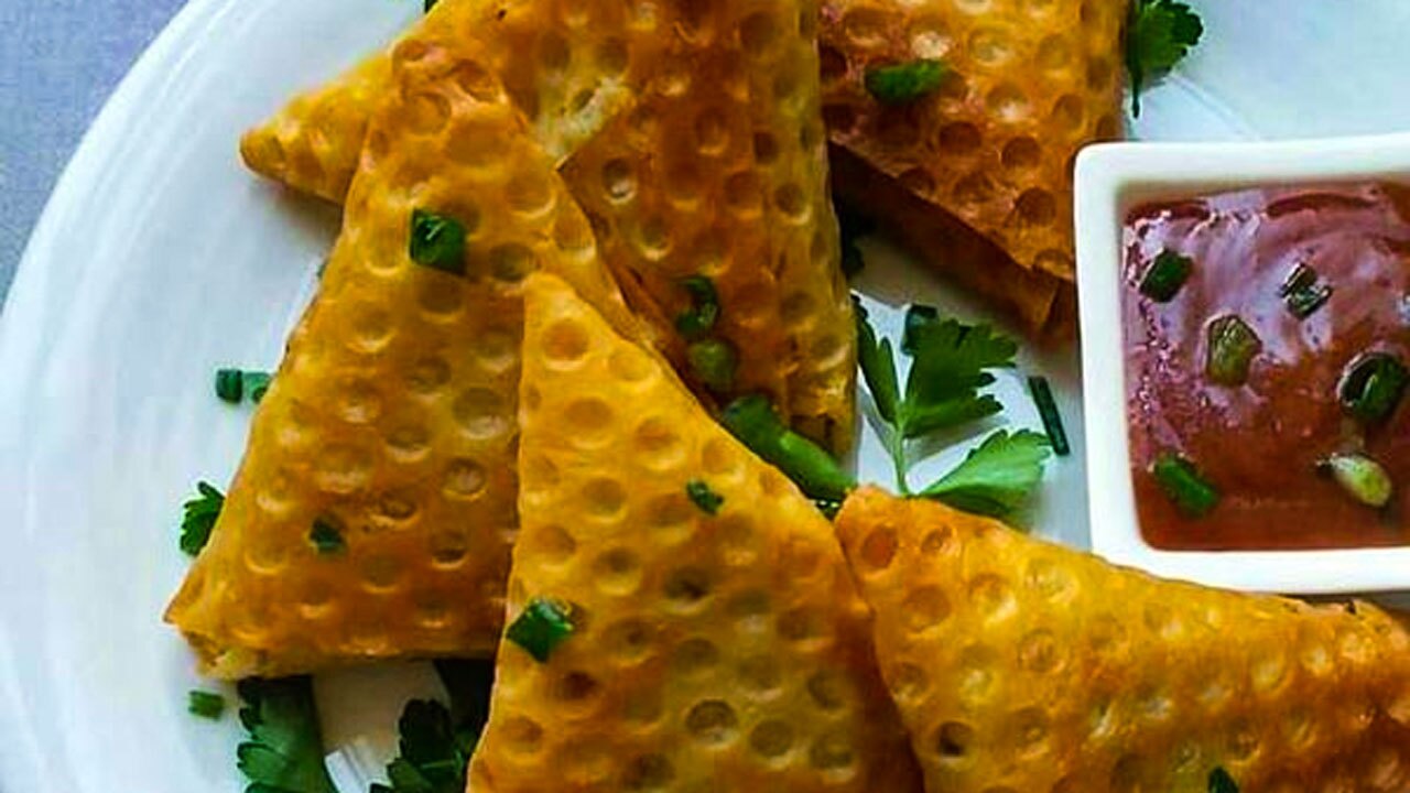 طرز تهیه سمبوسه پنیری + فیلم