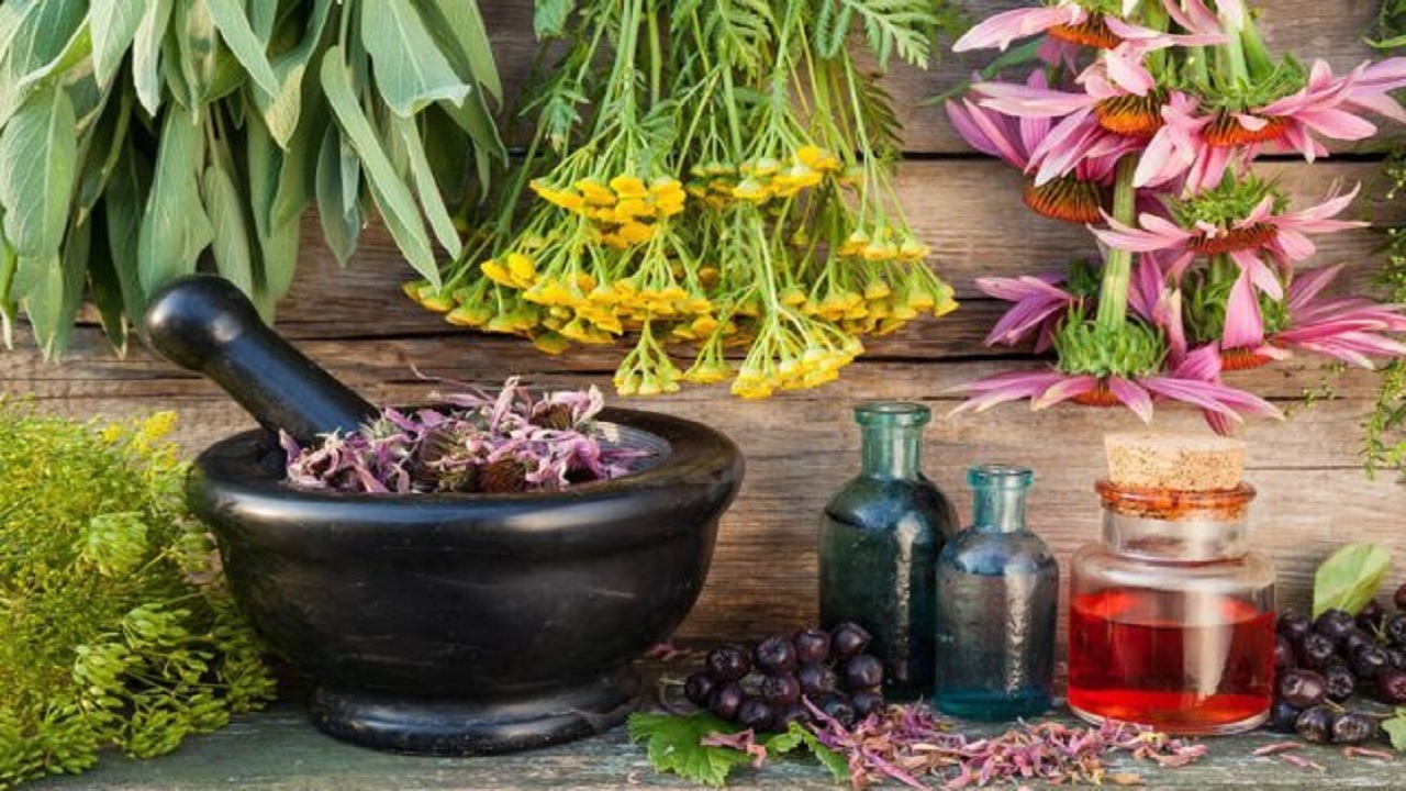 از نحوه صحیح نگهداری از ماسک&zwnj;های پارچه&zwnj;ای تا اهمیت ماساژ درمانی در فصل پاییز