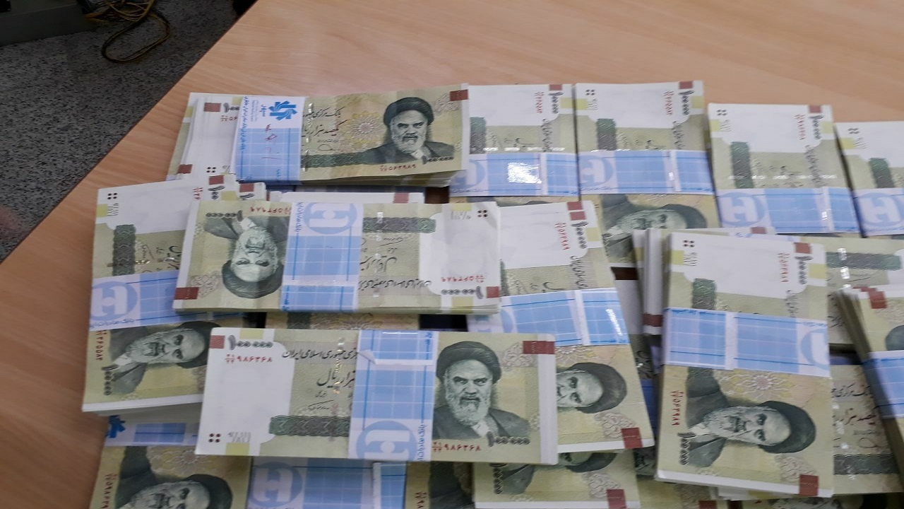 کشف  بیش از ۴ هزار قطعه اسکناس تقلبی در خدابنده