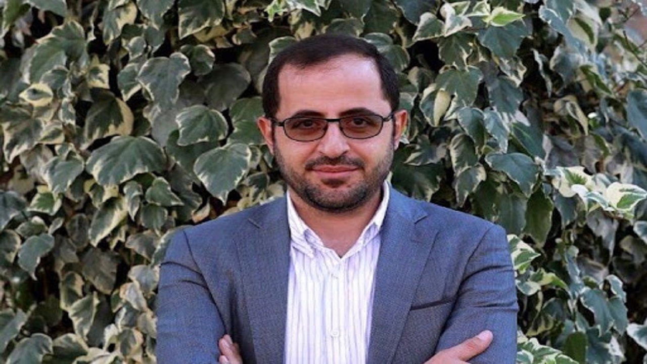 مجموعه شعر جدید فاضل نظری منتشر می‌شود