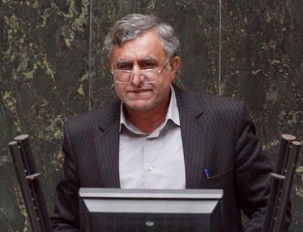 ایران خودرو و سایپا از انواع رانت‌ها در کشور استفاده کرده‌اند/ حذف ارز ۴۲۰۰ تومانی، موجی از تلاطم‌های اقتصادی و اجتماعی ایجاد می‌کند