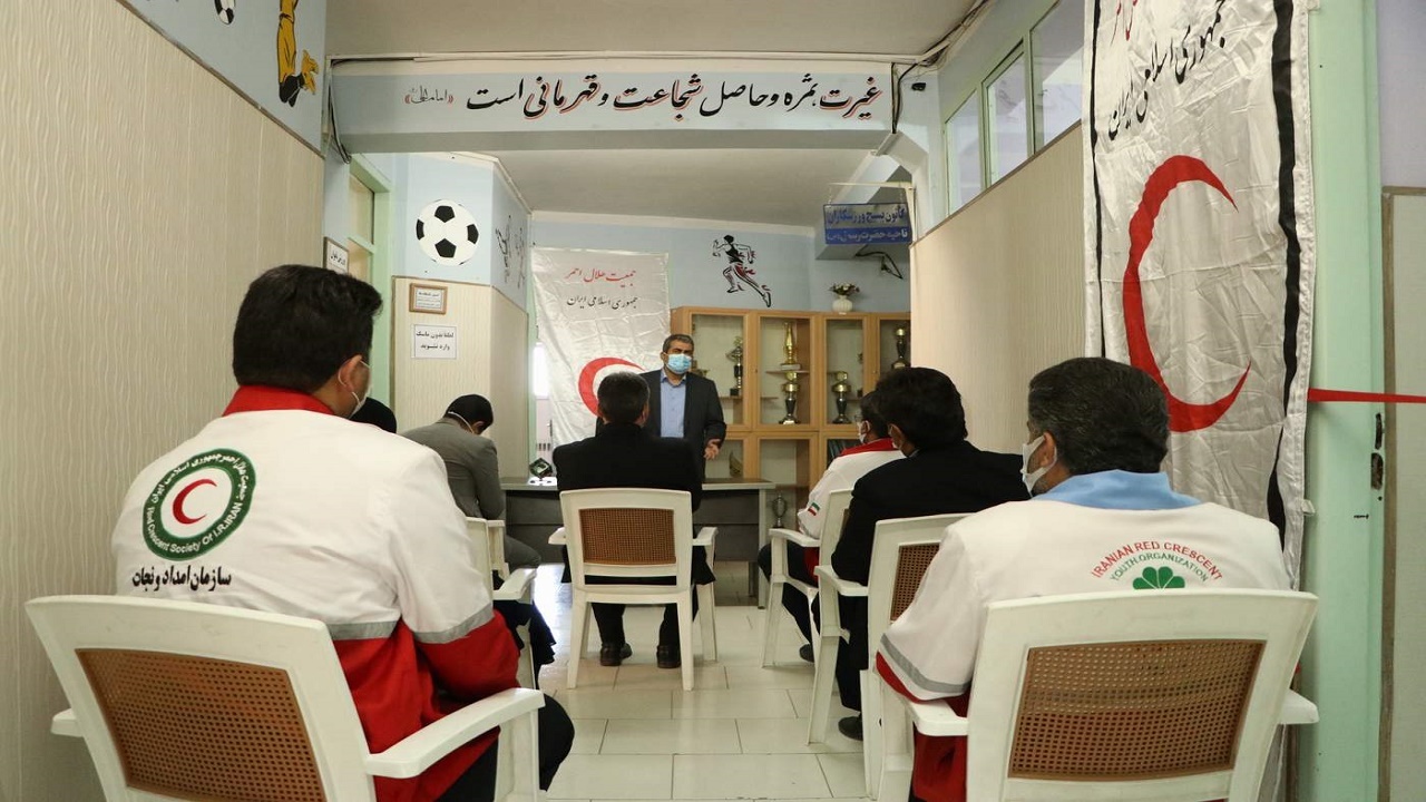 اعزام ۲۱ تیم خانه هلال به مناطق جنوبی و غربی استان