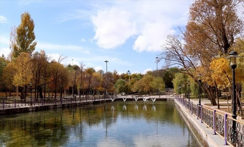 طبیعت پاییزی شهر اقلید، جلوه&zwnj;ای از خزان درختان