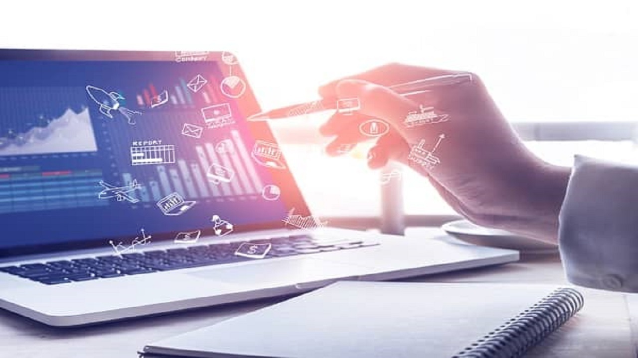 استاد باید در کنار کار آموزشی با کیفیت، کار تحقیقاتی نیز انجام دهد