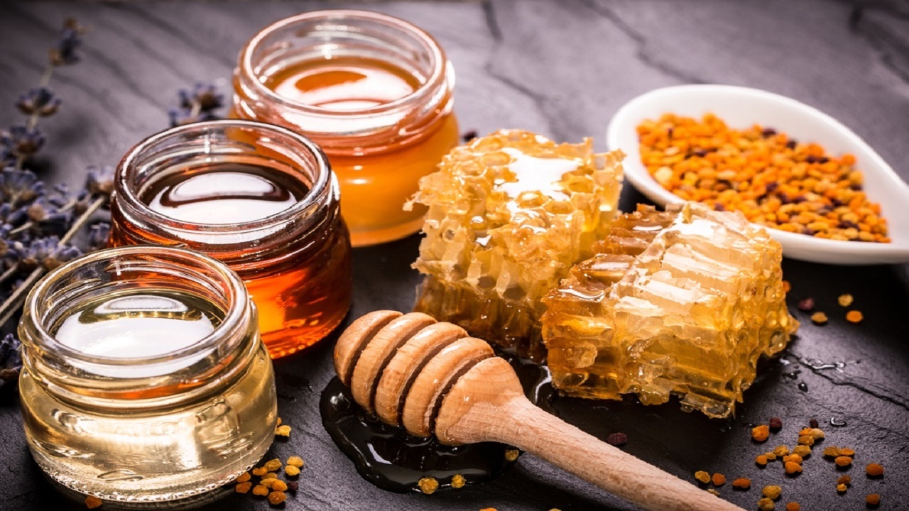 آیا نوزادان می‌توانند عسل مصرف کنند؟