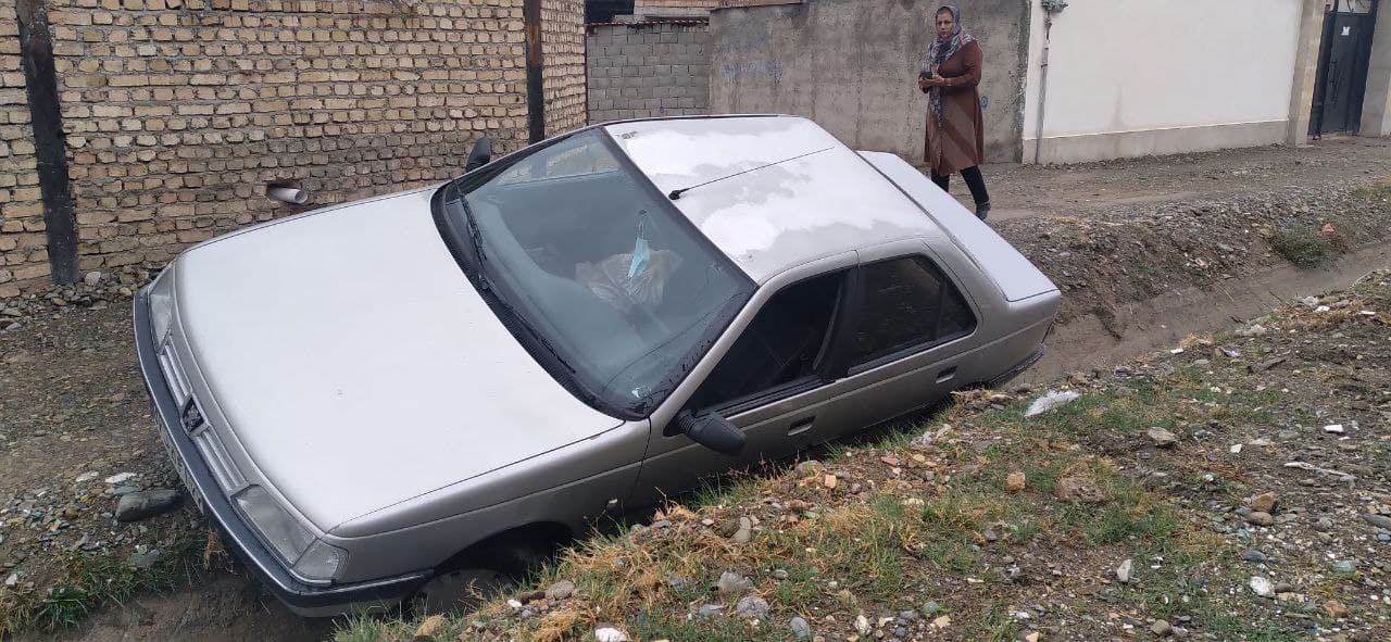 کانال آب یا سیاهچاله خودرو&zwnj;ها؟ + تصاویر