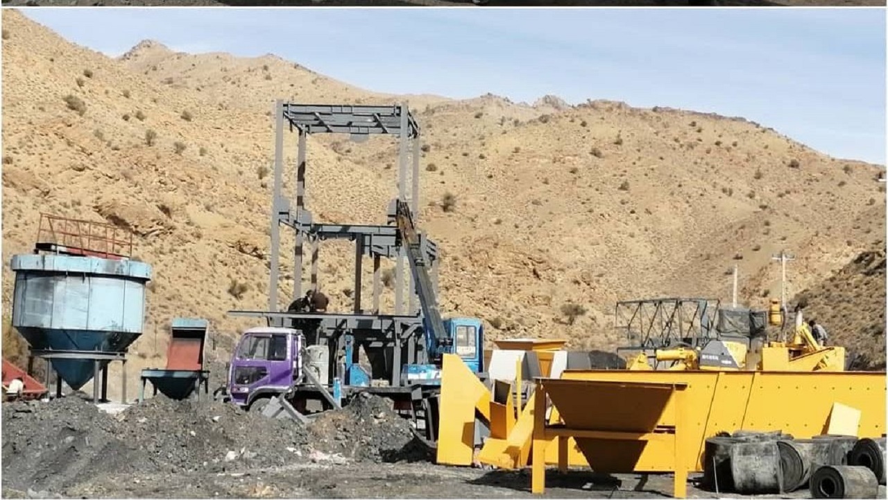بازدید فرماندار کوهبنان از پروژه در حال احداث کارخانه زغالشویی پابدانای جنوبی
