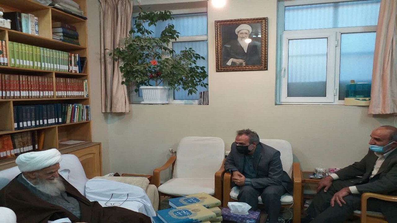 آثار مرحوم علامه جعفری(ره) احیا شود