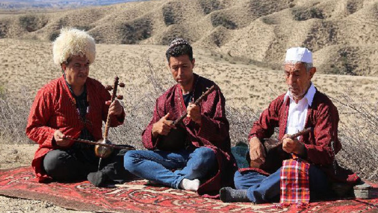 ساخت موسیقی ترکمنی در معاونت فضای مجازی گلستان