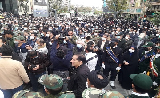 آغاز مراسم تشییع پیکر مطهر شهیده فاطمه اسدی در سنندج آغاز مراسم تشییع پیکر مطهر شهیده فاطمه اسدی در سنندج