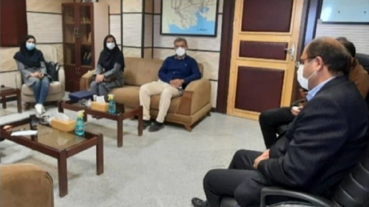 مدیرکل صداوسیمای مرکز آبادان با برخی معلولین این شهرستان ملاقات کرد