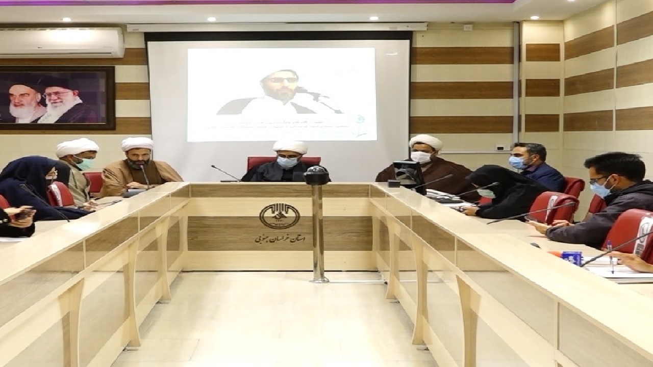 بانوان مبلغان موثر در جامعه