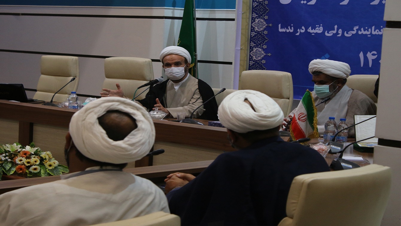 بدون مطالعه نمی‌توان از نظام و رهبری دفاع کرد