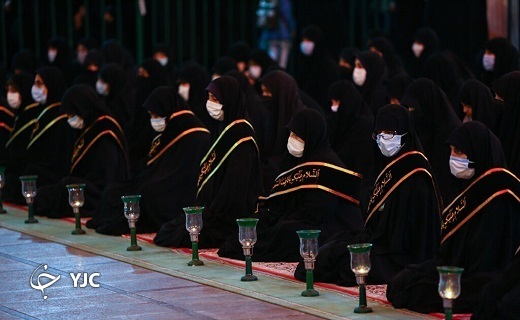 آیین شمع گردانی خادمان حضرت معصومه (س)برگزار شد +تصاویر