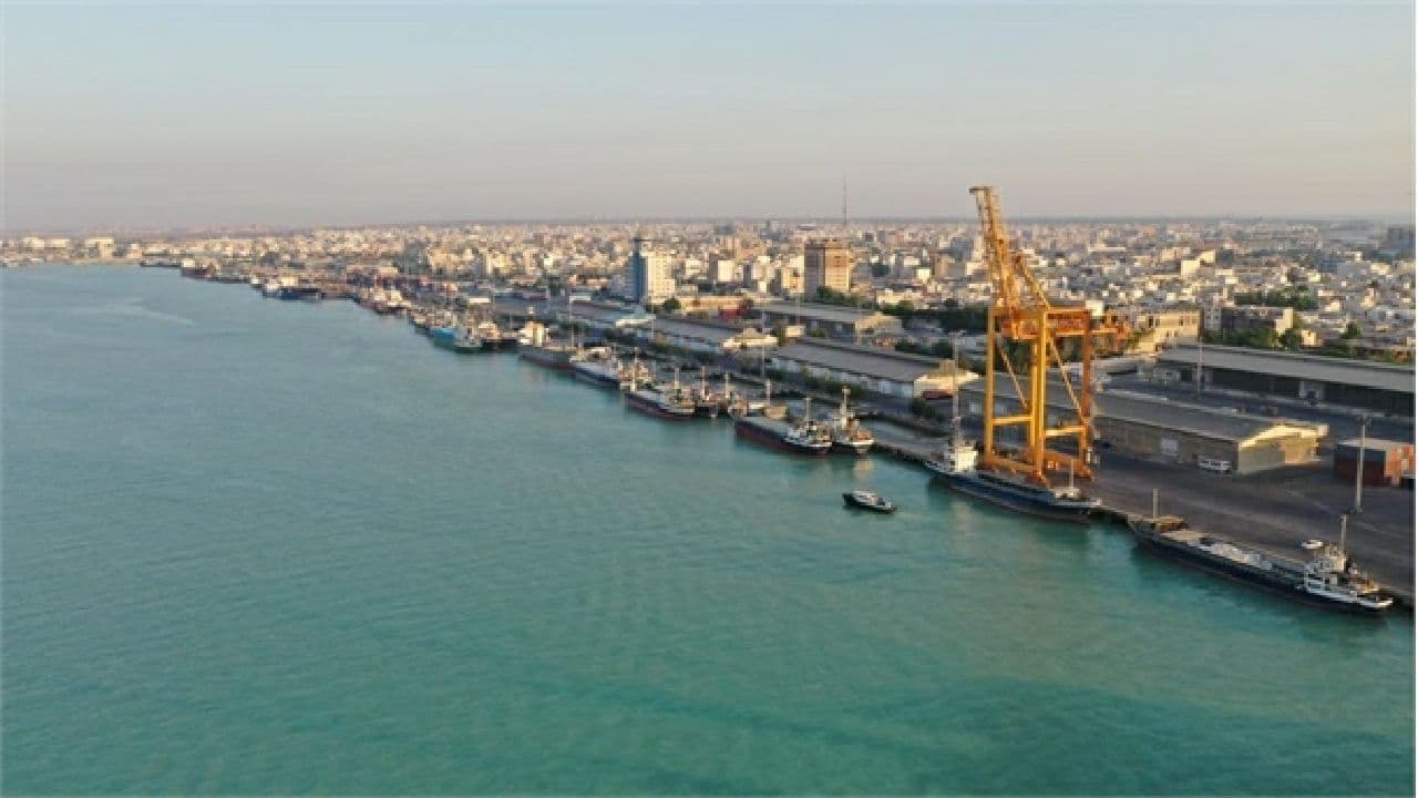صادرات مواد نفتی از بنادر شرقی هرمزگان سه برابر شد