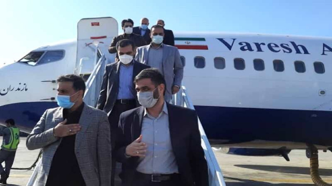 مشاور رییس جمهوری و دبیر شورای‌عالی مناطق آزاد وارد چابهار شد
